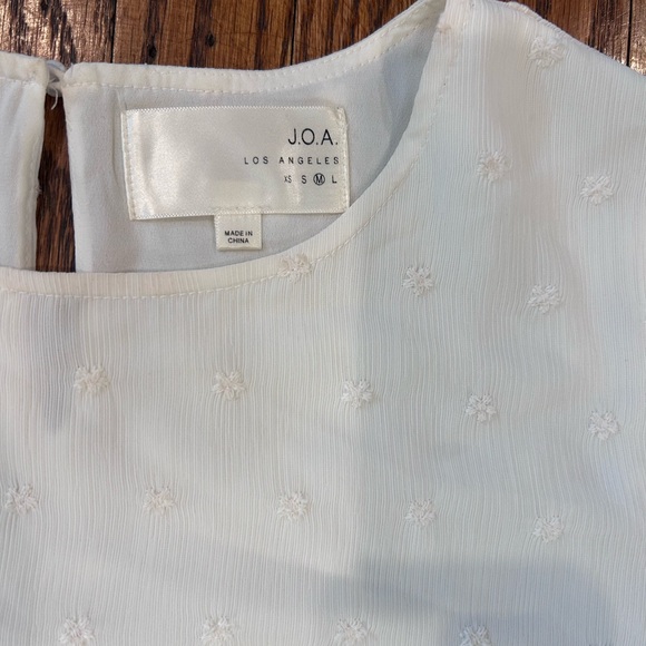 J.O.A. Layered Flutter-Sleeve Ivory Blouse - medium - Picture 9 of 9